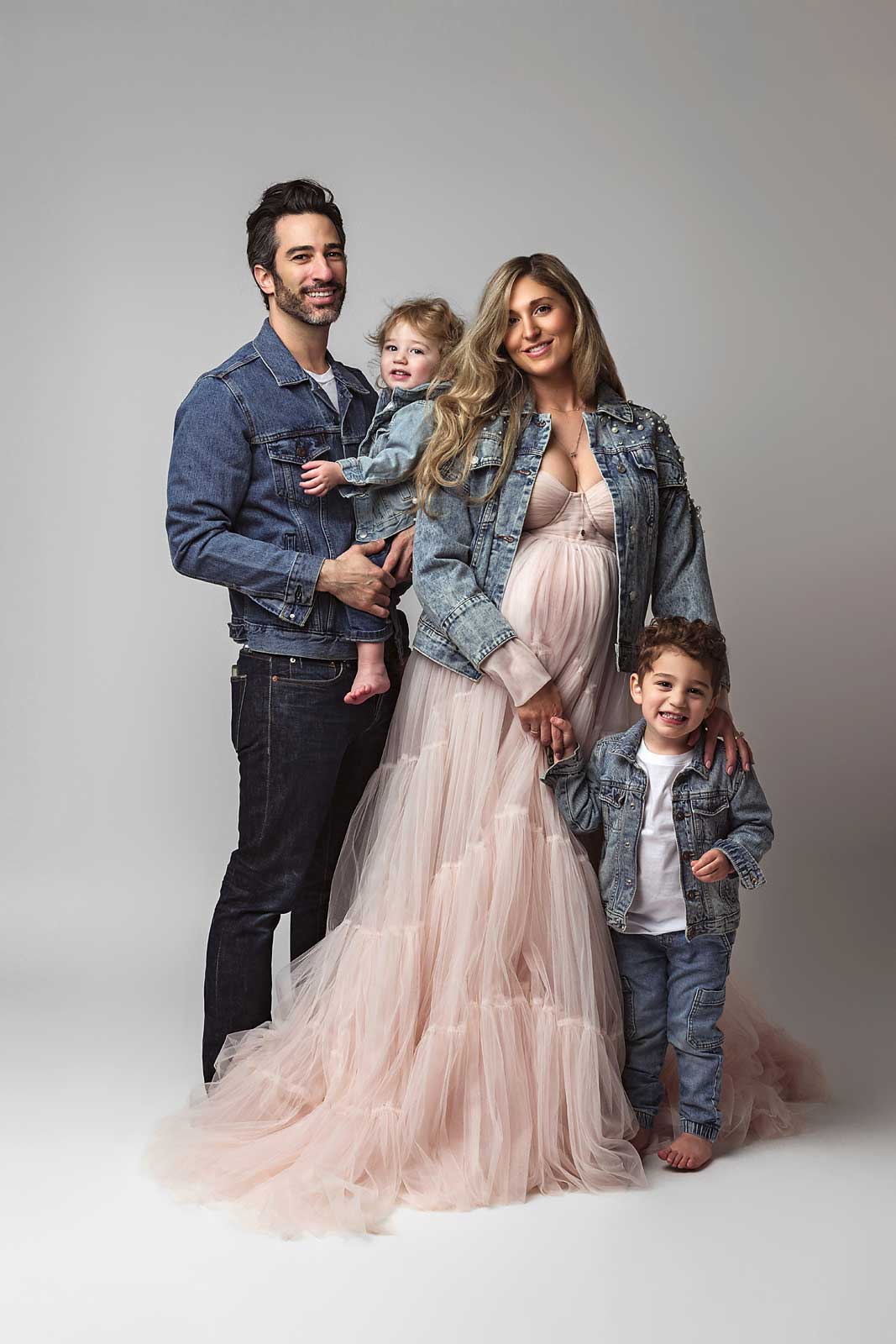 Tucson Studio Maternity Photographer Vanessa Koza Photography