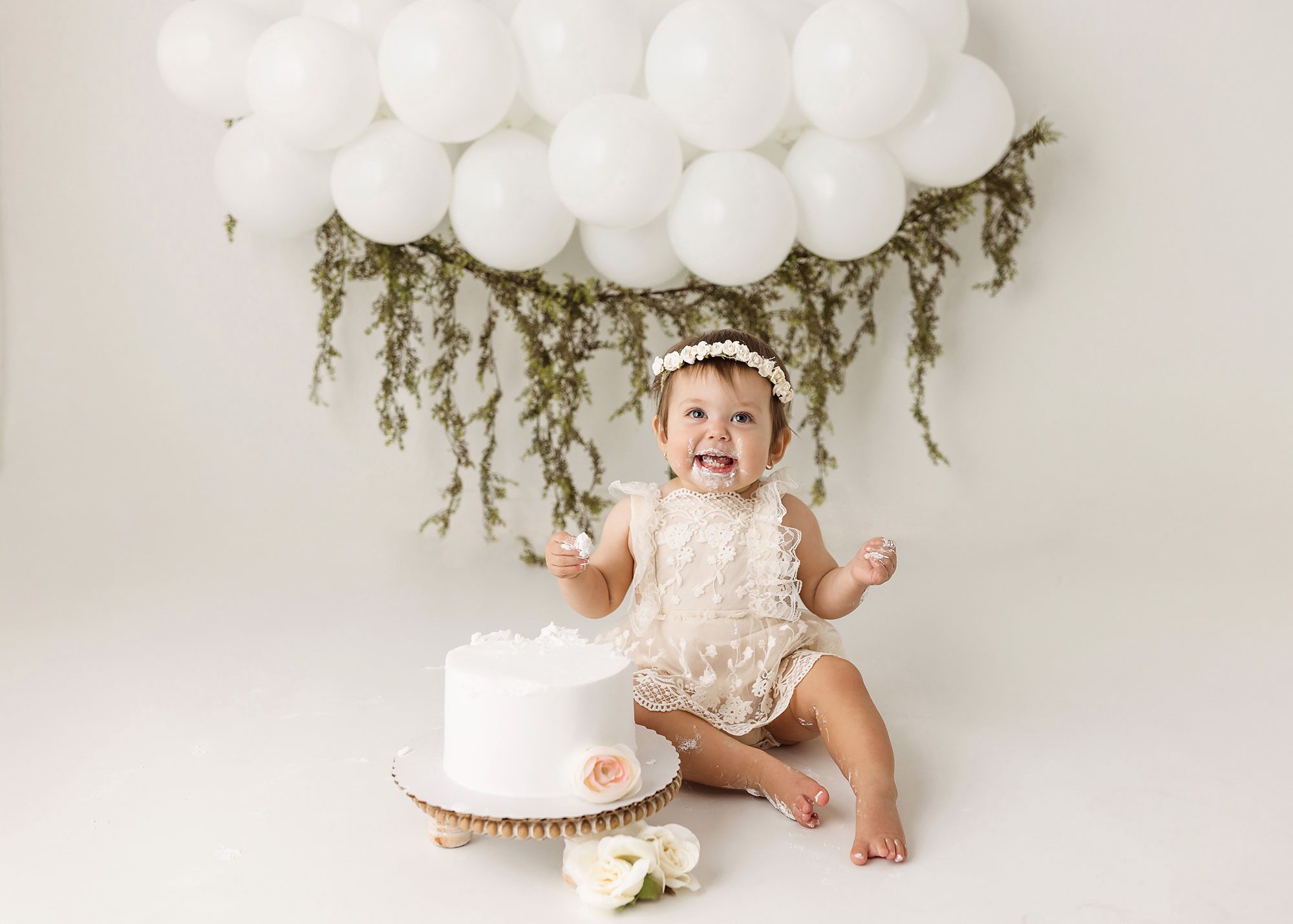 All White Simple Cake Smash Photographer